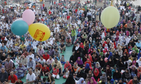 Egypt's rival camps celebrate Eid Al-Fitr - Politics 