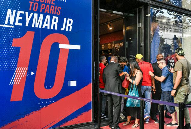 PHOTO GALLERY: French people line up to buy Brazilian star Neymar