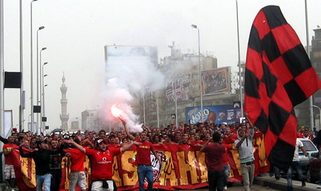 Ultras Ahlawy march through Cairo