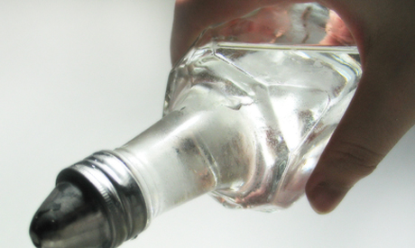 Vinegar bottle (Photo; SXC royalty-free)