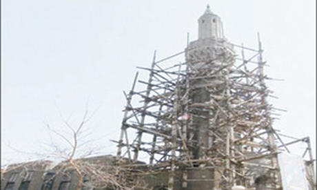 the minaret with scaffoldings