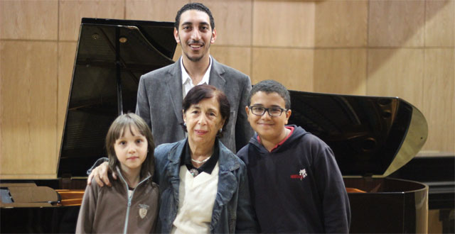 Elena Dzamashvili with her students