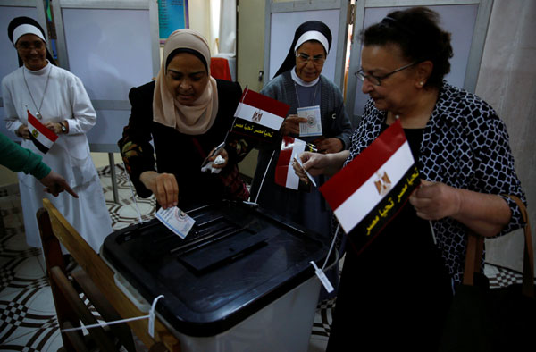 Voters in Cairo