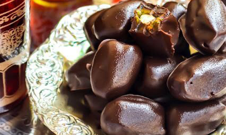 Chocolate covered dates with Almonds