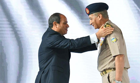 Sisi promotes Defence minister