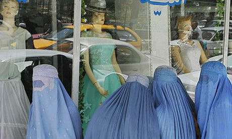 Afghani women window-shopping