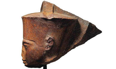 king Tutankhamun