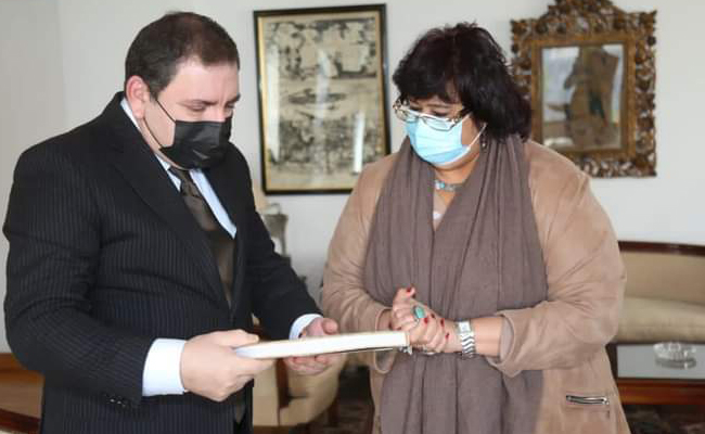 Ambassador of Azerbaijan Toral Anaroghli with Culture Minister Ines Abdel-Dayem