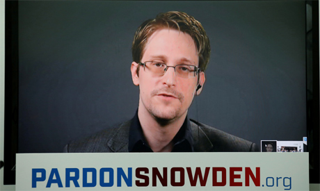  Edward Snowden