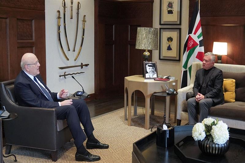 Jordan s King Abdullah II and Lebanon s PM Najib Mikati 