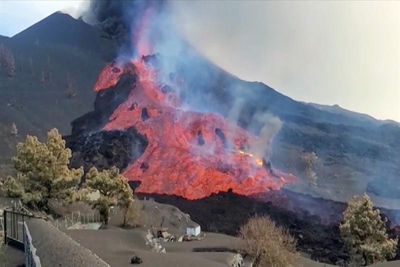 The Cumbre Vieja volcano in the Canary Island of La Palma