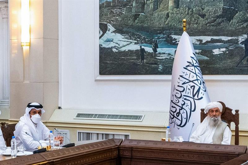 Qatari FM Mohammed bin Abdulrahman Al-Thani and Afghan PM Mullah Mohammad Hassan Akhund