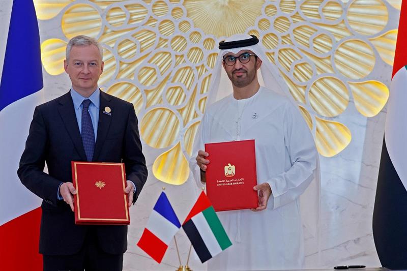 French Economy Minister Bruno Le Maire with Emirati Minister of Industry Sultan Ahmed al-Jaber