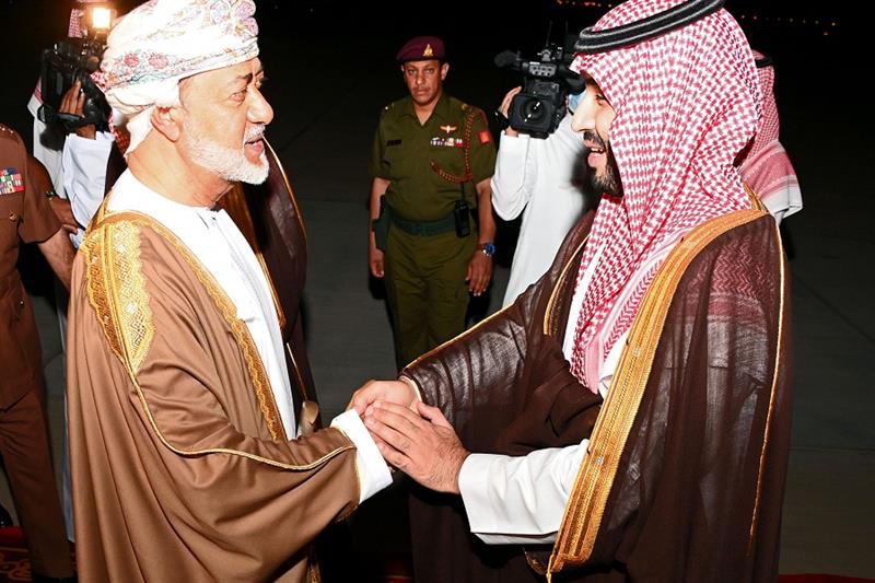 Mohammed bin Salman is welcomed by Haitham bin Tariq