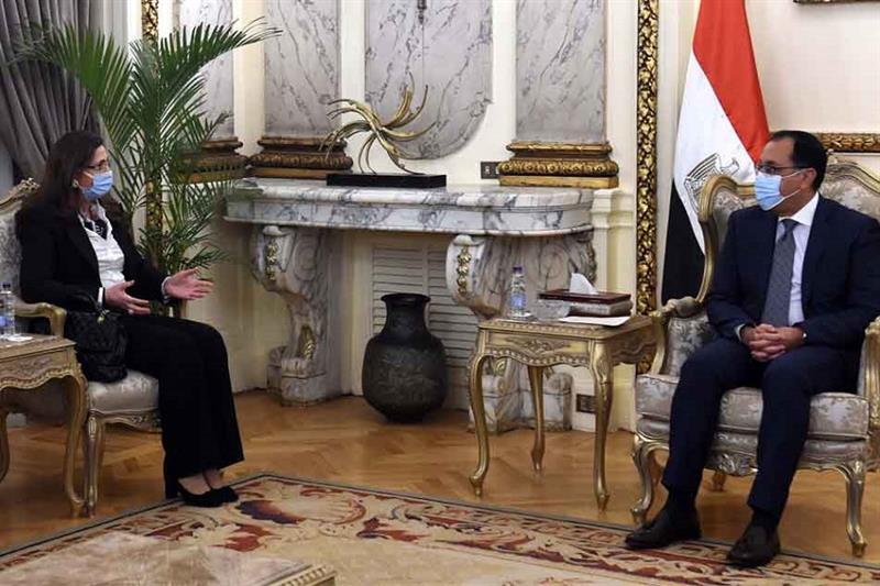 Prime Minister Mostafa Mabdouly meets with ESCWA s Executive Secretary Rola Dashti in Cairo 