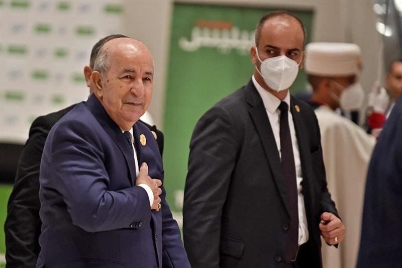 الرئيس الجزائري يحث على الوحدة العربية لمواجهة “التوترات والأزمات” – الإقليمية – العالمية