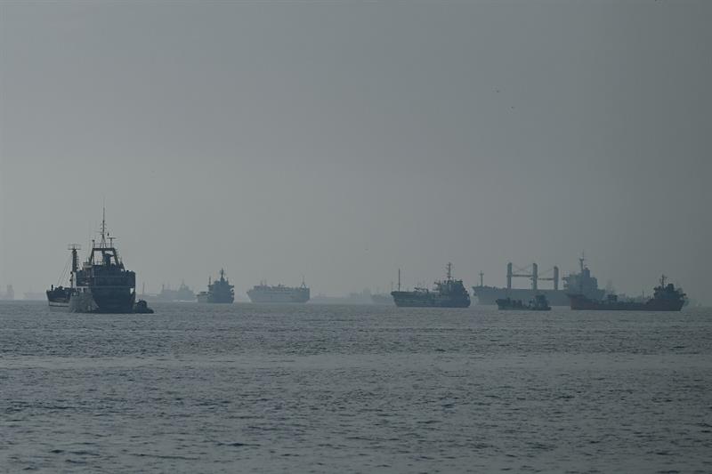 Cargo ships loaded with grain in the anchorage area of the southern entrance to the Bosphorus in Ist