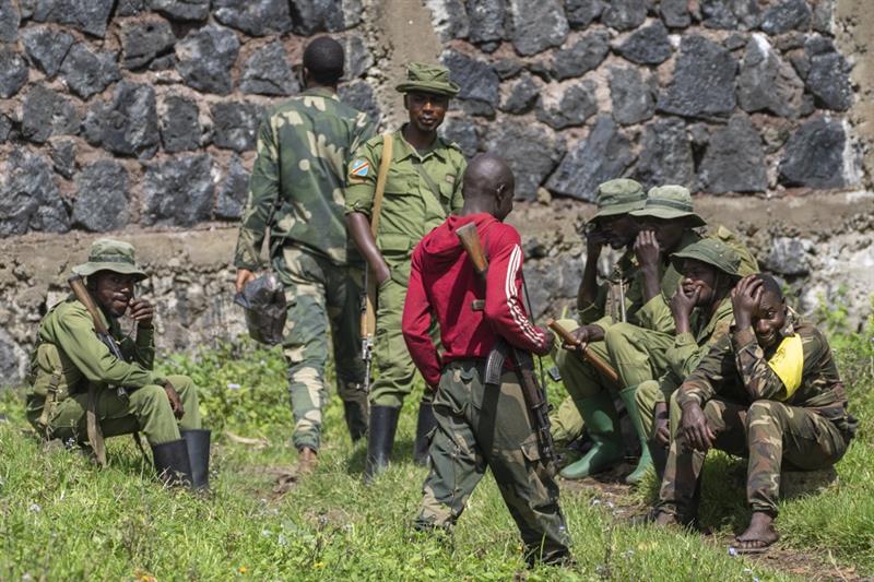 FARDC government forces at a checkpoint north of Goma, Democratic Republic of Congo