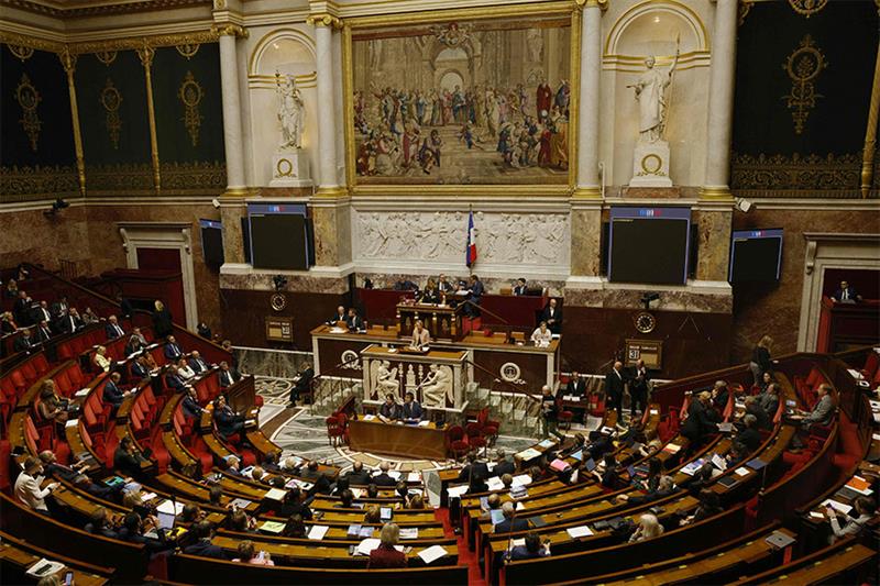 French Prime Minister Elisabeth Borne speaks during a debate on a vote of no confidence ( motion de 