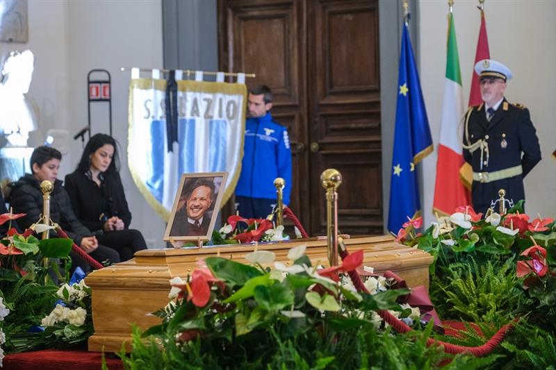 Lazio, Red Star and others pay tribute at Mihajlovic funeral - World ...