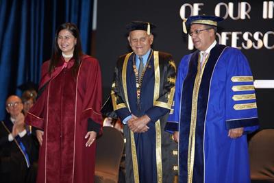 Renowned surgeon Magdi Yacoub is first honorary president of British University in Egypt