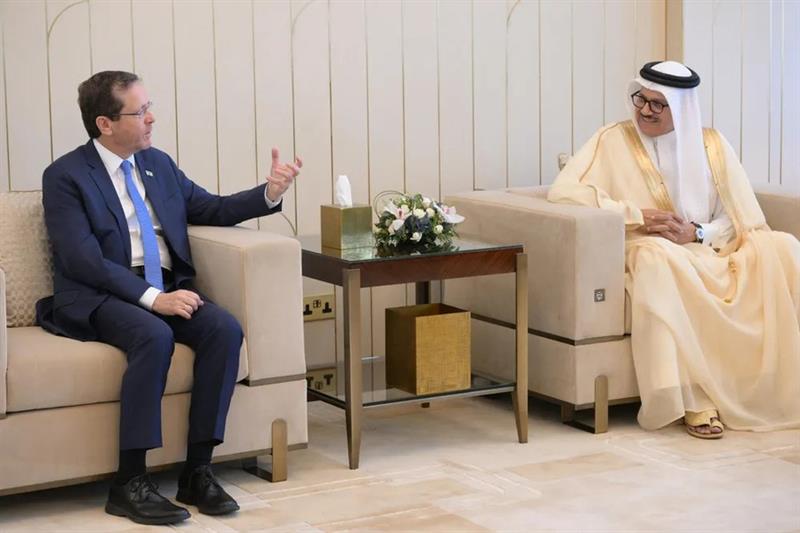 Herzog Bahrain visit