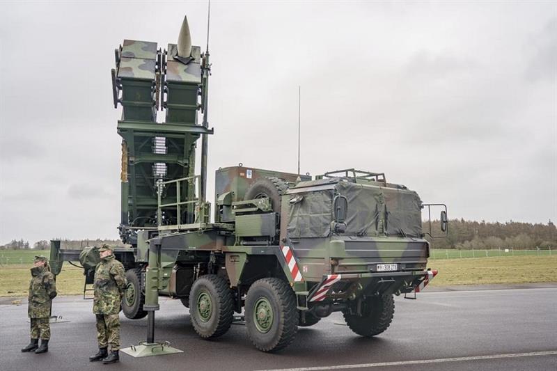  Patriot  anti-aircraft missile systems 