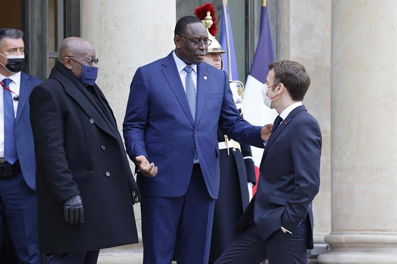 Macron and African leaders