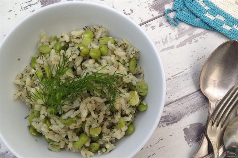 Rice pilaf with broad green beans and dill
