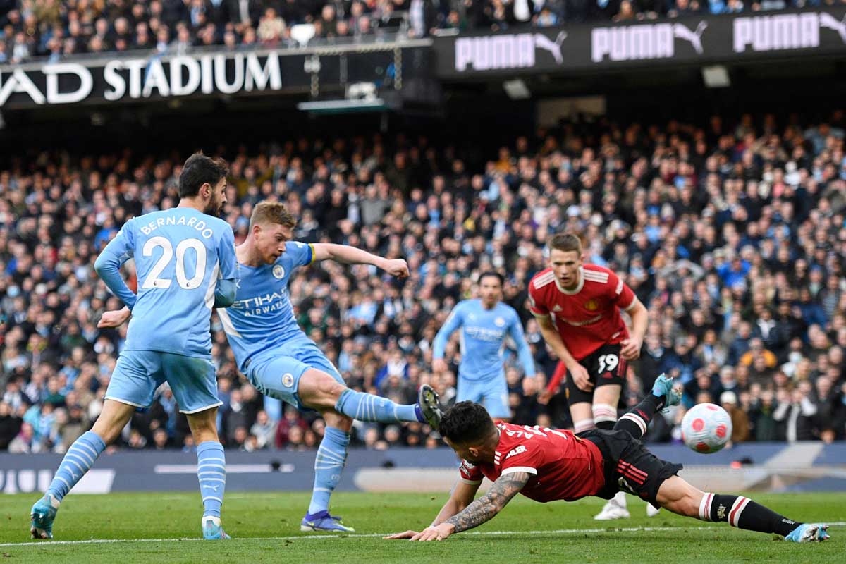 PHOTO GALLERY : City win Manchester derby, Barcelona and Juve continue chase