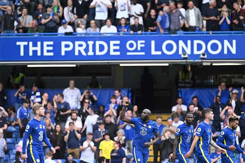 Chelsea s Belgian striker Romelu Lukaku celebrates scoring the team s second goal during the English