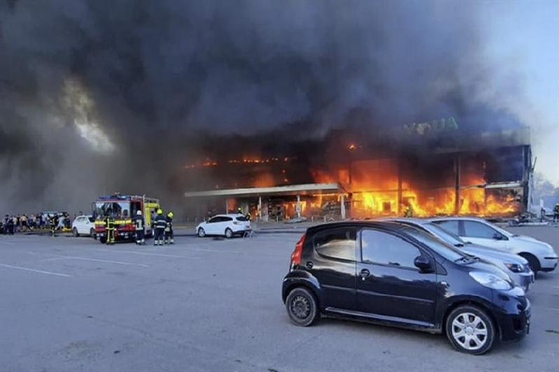 Fire at a shopping center in Ukraine