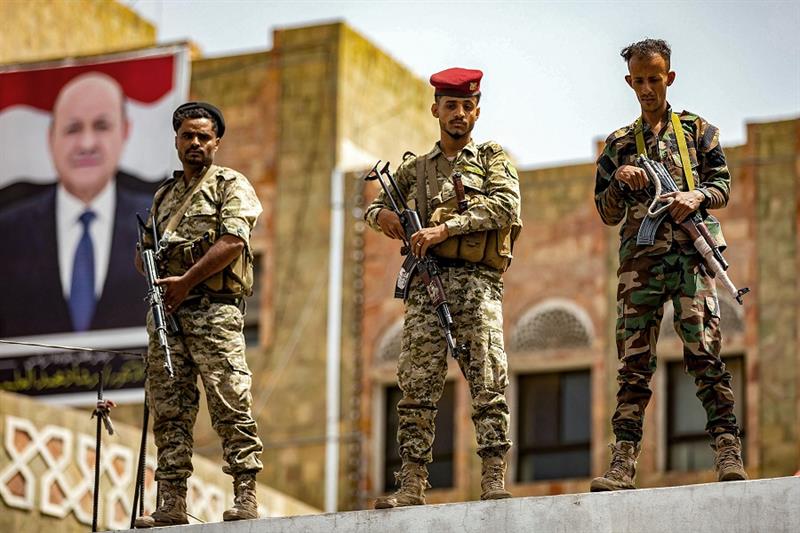 Yemeni government soldiers 