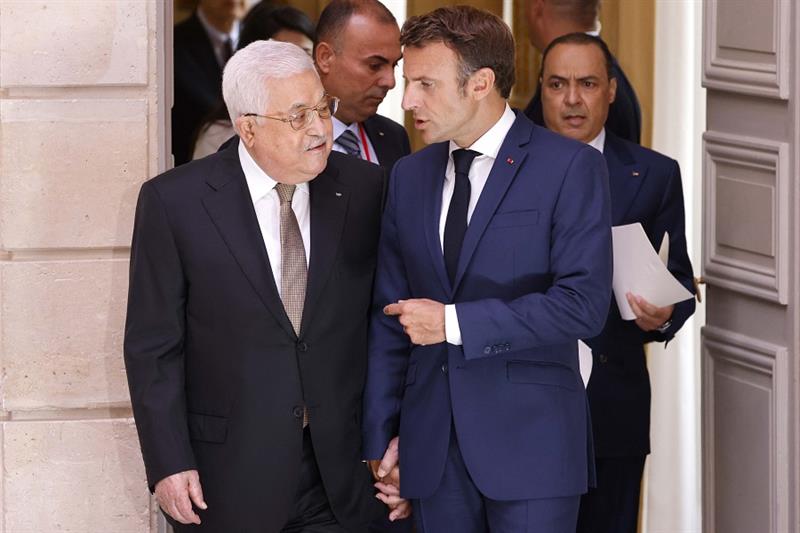 Macron - Abbas