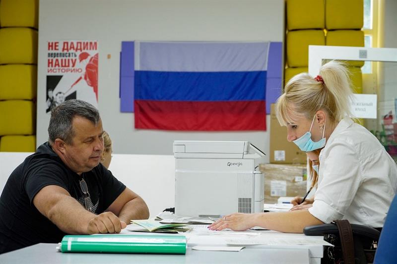Residents apply for Russian citizenship in Kherson