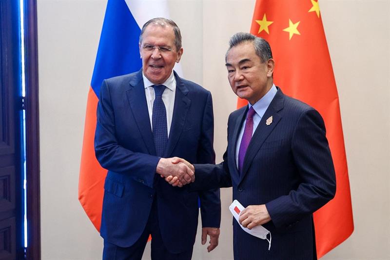 Russian Foreign Minister Sergei Lavrov and his Chinese counterpart Wang Yi