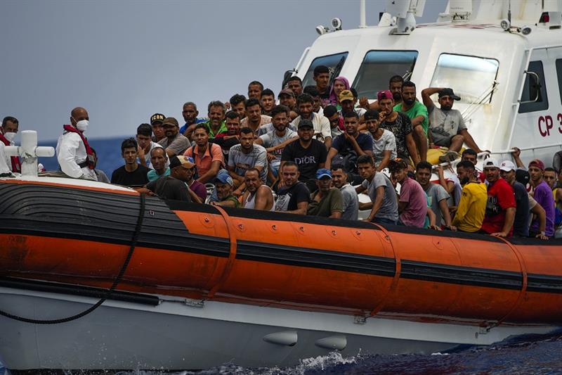 Migrants in the Mediterranean 