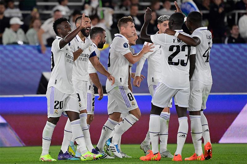 Real Madrid s players celebrates scoring the 2-0 goal during the UEFA Super Cup football match betwe