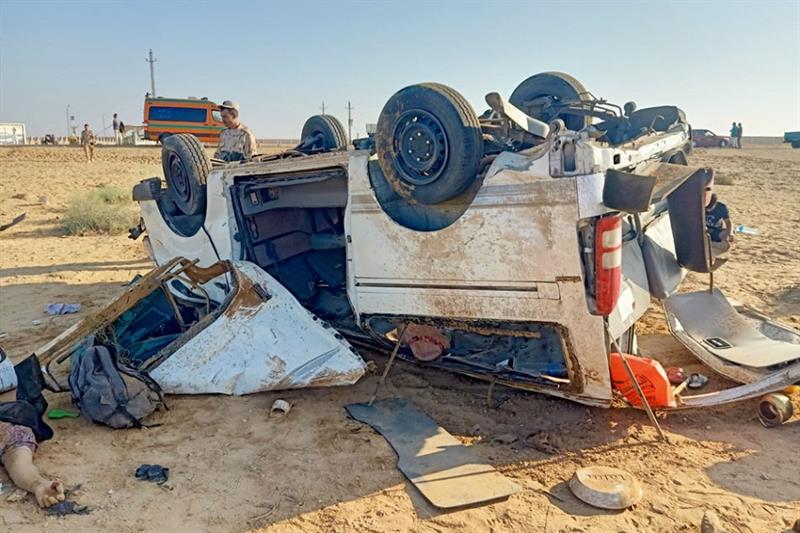 A photo of the overturned vehicle on Egypt Ismailia Desert Road. Al-Ahram