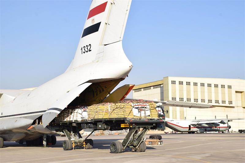 Egypt sends tons of relief aid to Sudan via military planes. Egyptian military spox