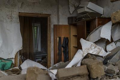 Ukrainians flee grim life in Russian-occupied Kherson
