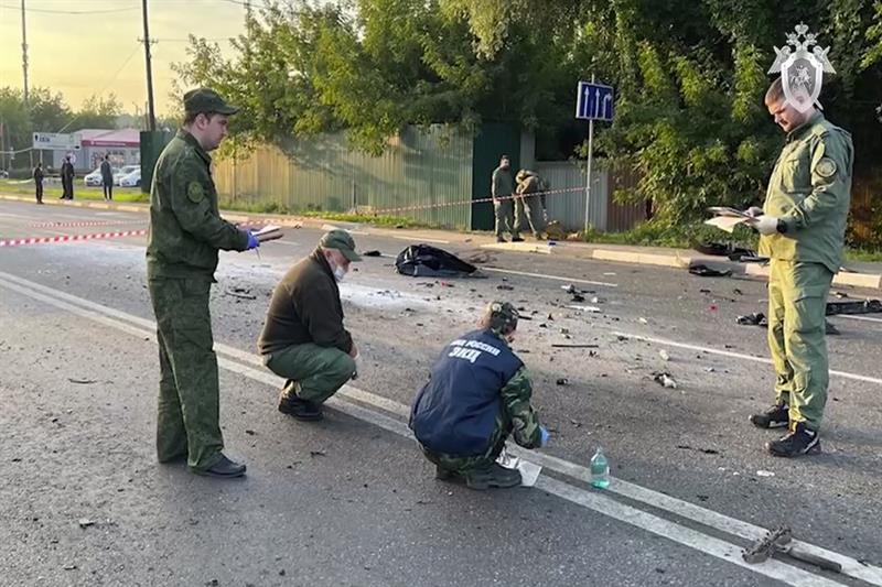 Car blast kills daughter of Russian known as  Putin s brain 