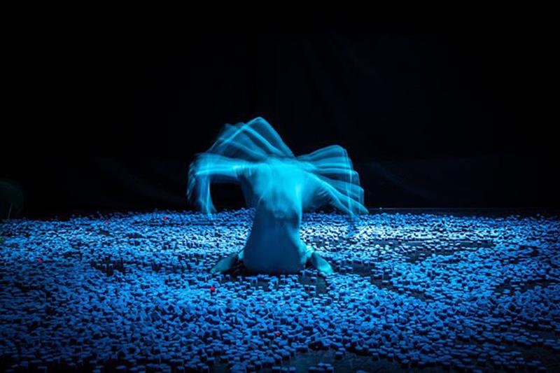 Hydr os dance performance by Editta Braun company 