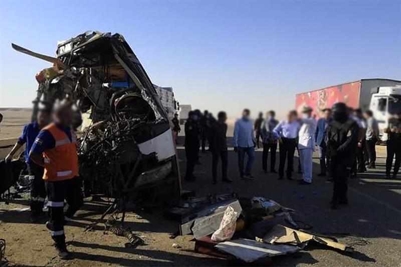 two trucks crash in Minya