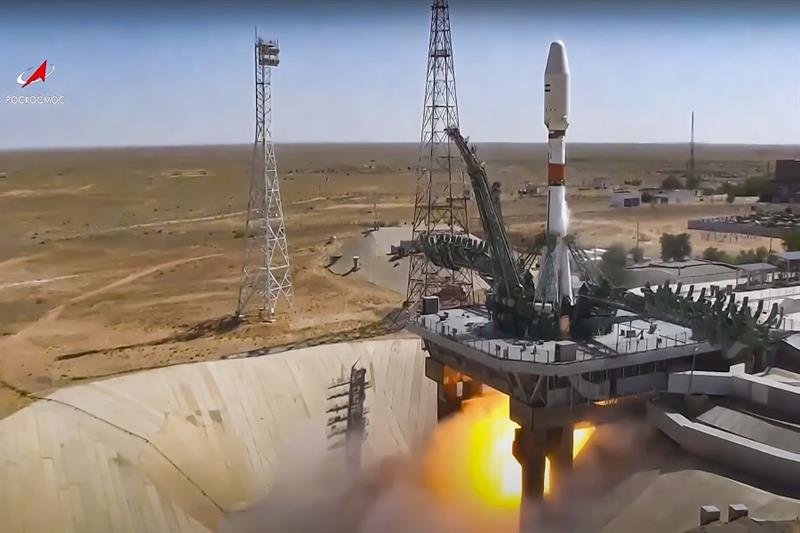 Russian rocket launches Iranian Satellite