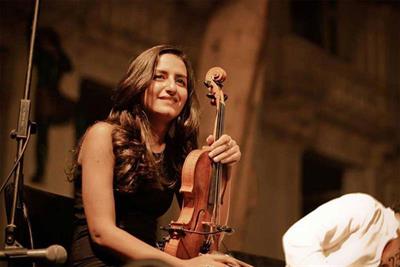 Nancy Mounir revives oldies in concert to fund restoring iconic Nasibian Studio Theater