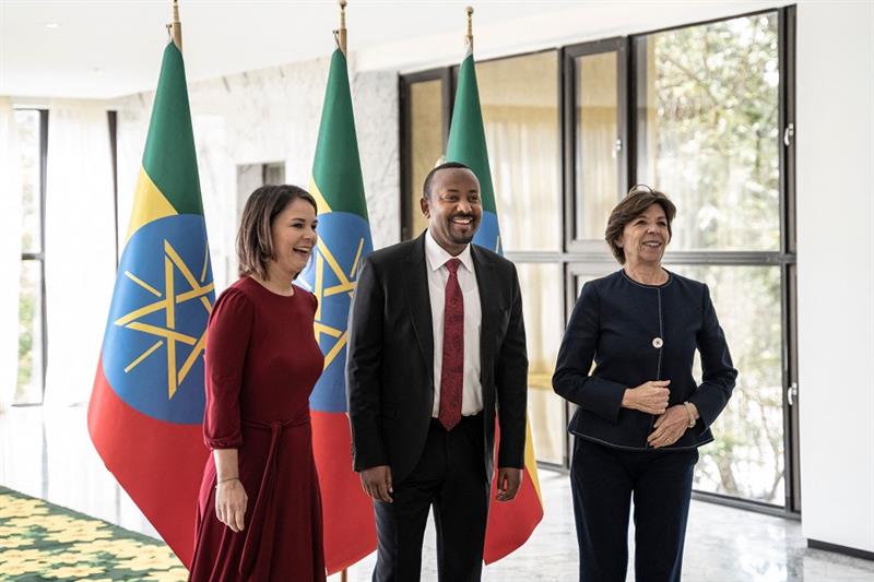 German Federal Minister for Foreign Affairs, Annalena Baerbock (L), Ethiopia Prime Minister Abiy Ahm