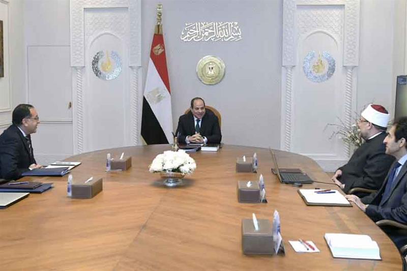 Egypt s President Abdel-Fattah El-Sisi meets with Minister of Religious Endowments Mohamed Mokhtar G