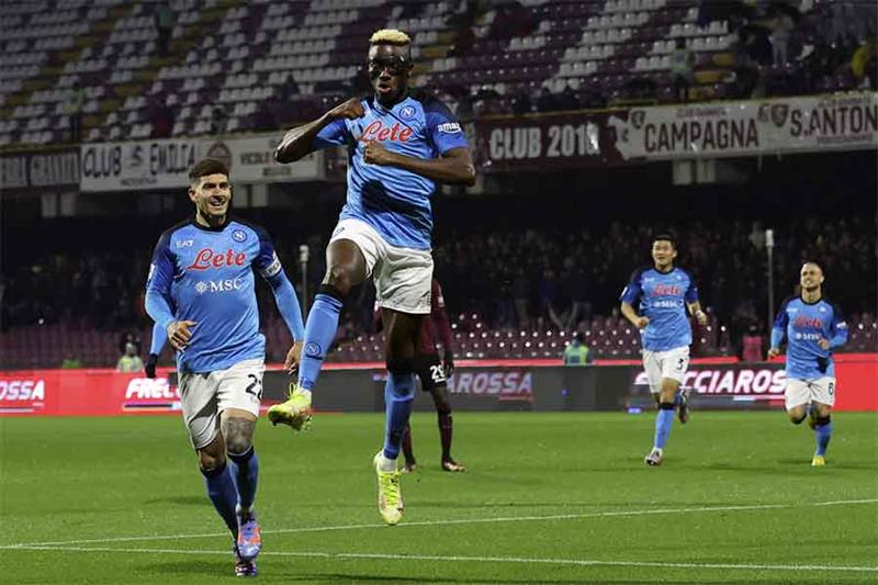 Napoli s Victor Osimhen, second left, celebrates after scoring to 0-2 during the Serie A soccer matc