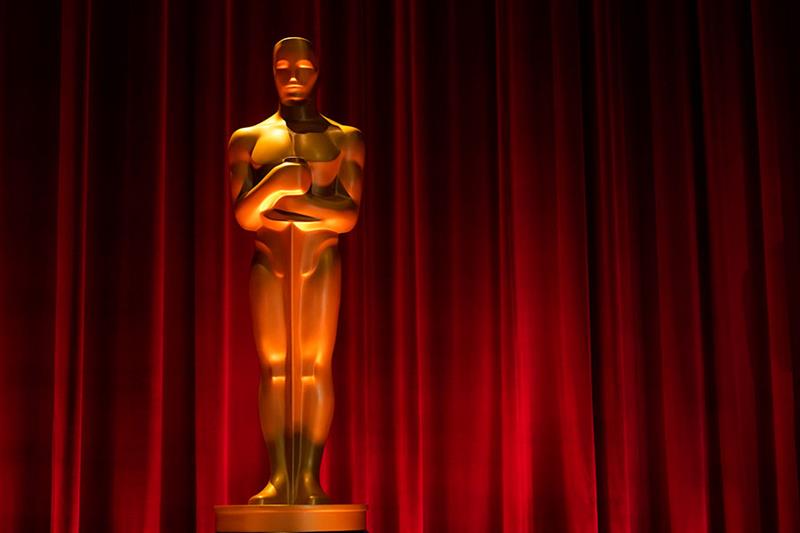 Oscars statue 